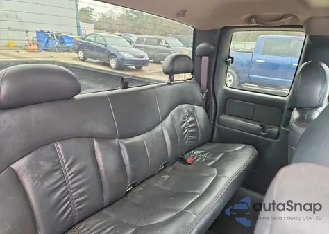 2002 Chevrolet Silverado C1500 from USA, damaged, VIN 2GCEC19T821155130